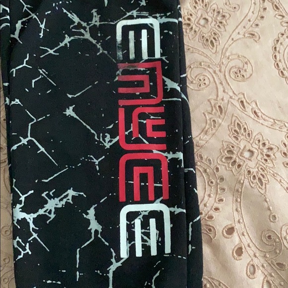 Cool 😎 joggers - Picture 3 of 5